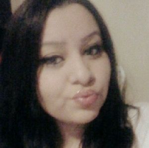 Meet your Posher, Crystal